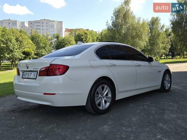 Белый БМВ 5 Серия, объемом двигателя 3 л и пробегом 318 тыс. км за 11500 $, фото 4 на Automoto.ua
