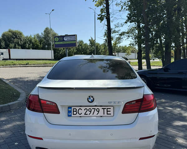 Білий БМВ 5 Серія, об'ємом двигуна 2 л та пробігом 175 тис. км за 13700 $, фото 5 на Automoto.ua