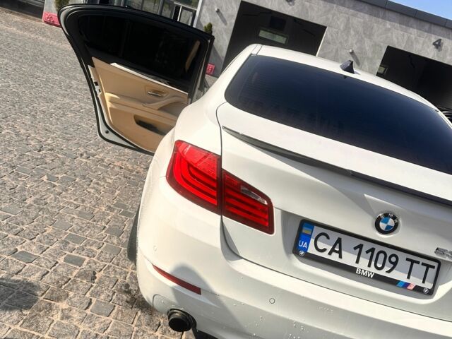 Білий БМВ 5 Серія, об'ємом двигуна 3 л та пробігом 260 тис. км за 13500 $, фото 4 на Automoto.ua