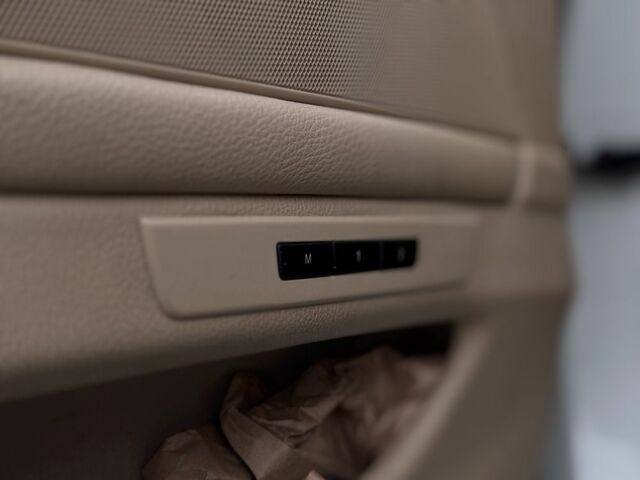 Білий БМВ 5 Серія, об'ємом двигуна 2 л та пробігом 290 тис. км за 11200 $, фото 16 на Automoto.ua