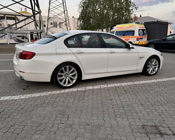 Белый БМВ 5 Серия, объемом двигателя 3.5 л и пробегом 265 тыс. км за 13900 $, фото 17 на Automoto.ua
