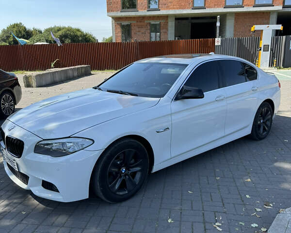 Білий БМВ 5 Серія, об'ємом двигуна 2 л та пробігом 175 тис. км за 13700 $, фото 7 на Automoto.ua