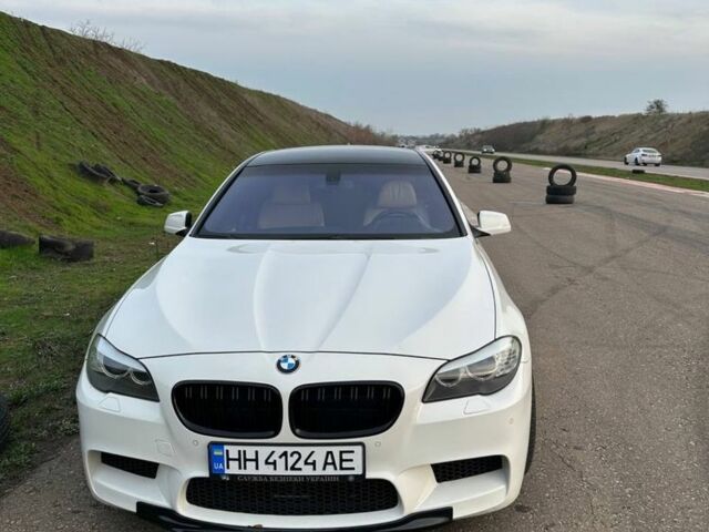 Белый БМВ 5 Серия, объемом двигателя 2 л и пробегом 227 тыс. км за 18500 $, фото 5 на Automoto.ua