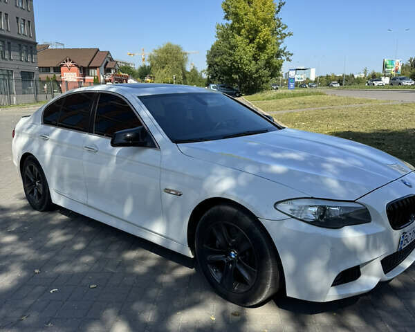 Білий БМВ 5 Серія, об'ємом двигуна 2 л та пробігом 175 тис. км за 13700 $, фото 3 на Automoto.ua