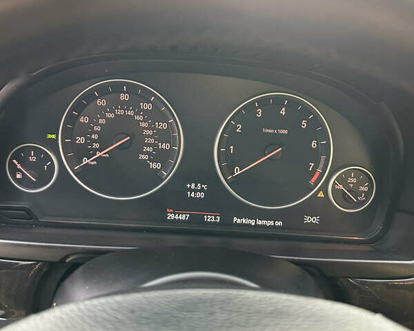 Белый БМВ 5 Серия, объемом двигателя 2.98 л и пробегом 295 тыс. км за 10999 $, фото 13 на Automoto.ua