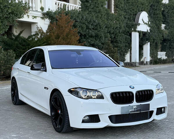 Белый БМВ 5 Серия, объемом двигателя 3 л и пробегом 229 тыс. км за 13300 $, фото 10 на Automoto.ua