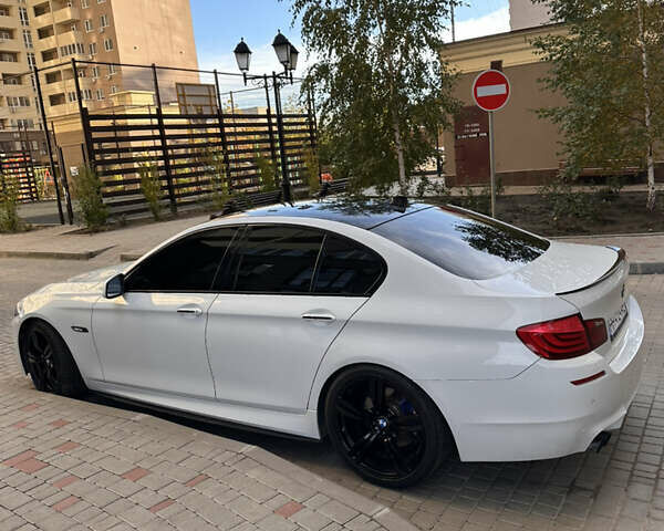 Белый БМВ 5 Серия, объемом двигателя 2 л и пробегом 226 тыс. км за 19900 $, фото 23 на Automoto.ua