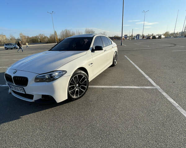 Білий БМВ 5 Серія, об'ємом двигуна 2 л та пробігом 272 тис. км за 14000 $, фото 7 на Automoto.ua