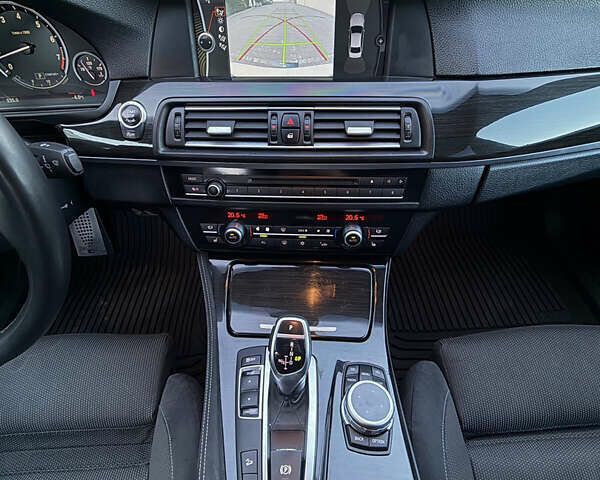 Белый БМВ 5 Серия, объемом двигателя 3 л и пробегом 229 тыс. км за 13300 $, фото 21 на Automoto.ua