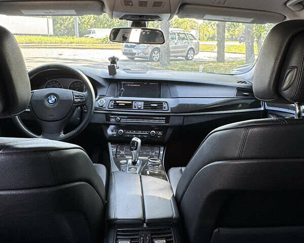 Білий БМВ 5 Серія, об'ємом двигуна 2 л та пробігом 175 тис. км за 13700 $, фото 19 на Automoto.ua