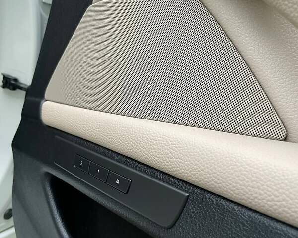 Белый БМВ 5 Серия, объемом двигателя 2.98 л и пробегом 238 тыс. км за 13500 $, фото 29 на Automoto.ua