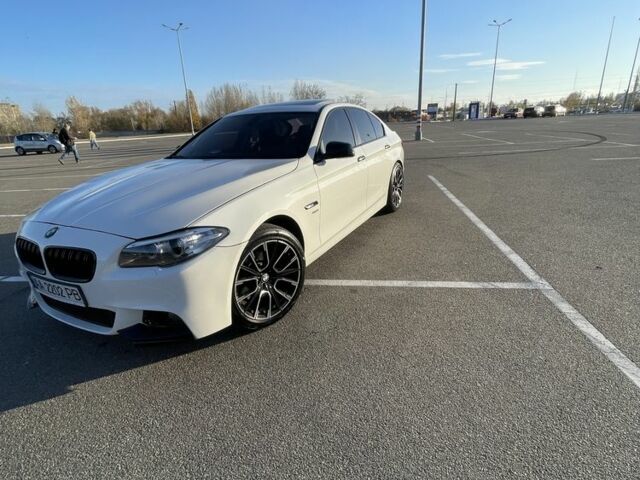 Белый БМВ 5 Серия, объемом двигателя 2 л и пробегом 270 тыс. км за 15000 $, фото 17 на Automoto.ua