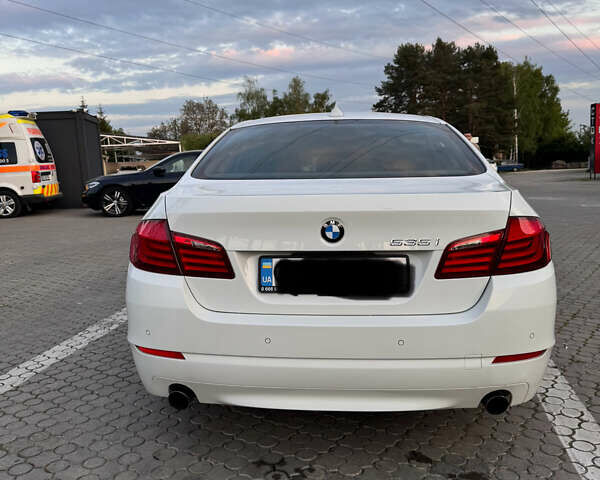 Белый БМВ 5 Серия, объемом двигателя 3.5 л и пробегом 265 тыс. км за 13900 $, фото 16 на Automoto.ua