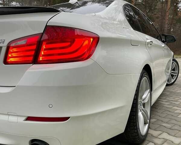 Белый БМВ 5 Серия, объемом двигателя 2.98 л и пробегом 238 тыс. км за 13500 $, фото 9 на Automoto.ua
