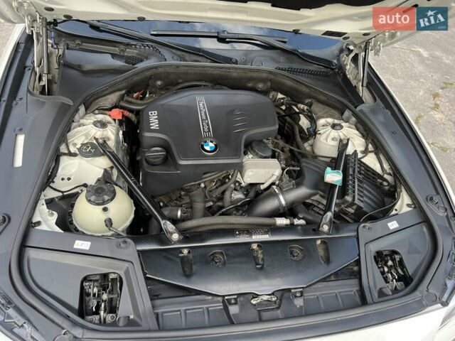 Білий БМВ 5 Серія, об'ємом двигуна 2 л та пробігом 201 тис. км за 14000 $, фото 60 на Automoto.ua