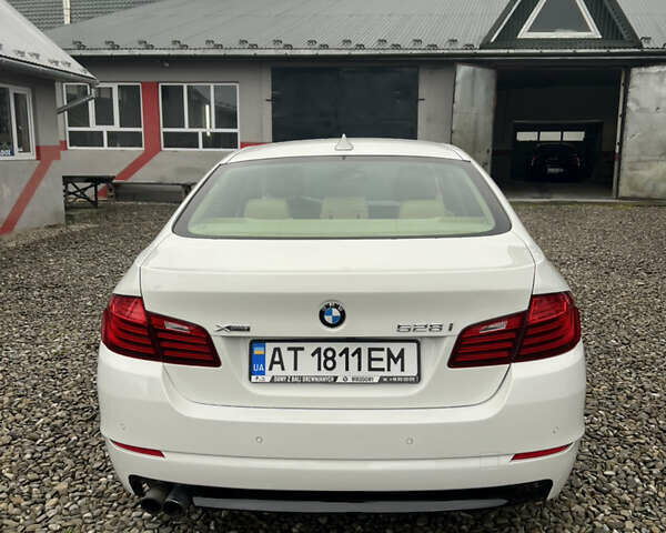 Білий БМВ 5 Серія, об'ємом двигуна 2 л та пробігом 137 тис. км за 14500 $, фото 5 на Automoto.ua