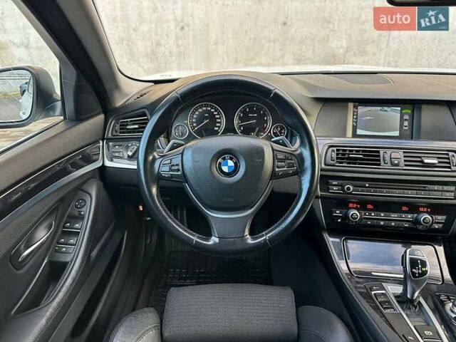 БМВ 5 Серия 2012 в Киеве на Automoto.ua Белый БМВ 5 Серия, объемом двигателя 2 л и пробегом 140 тыс. км за 15000 $, фото 17 на Automoto.ua