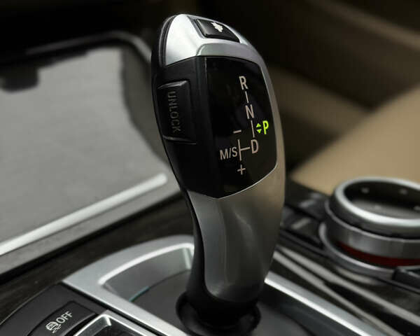 Білий БМВ 5 Серія, об'ємом двигуна 3 л та пробігом 254 тис. км за 12300 $, фото 51 на Automoto.ua