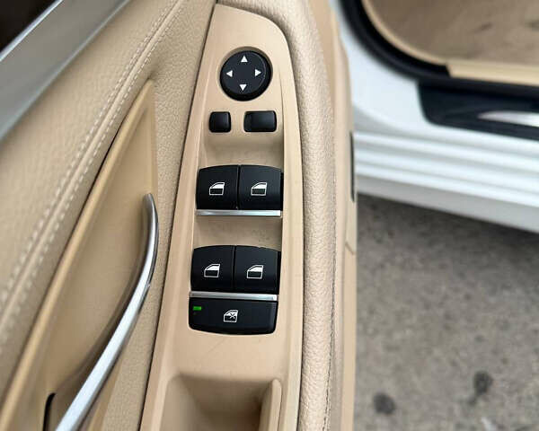 Белый БМВ 5 Серия, объемом двигателя 2 л и пробегом 231 тыс. км за 9500 $, фото 18 на Automoto.ua