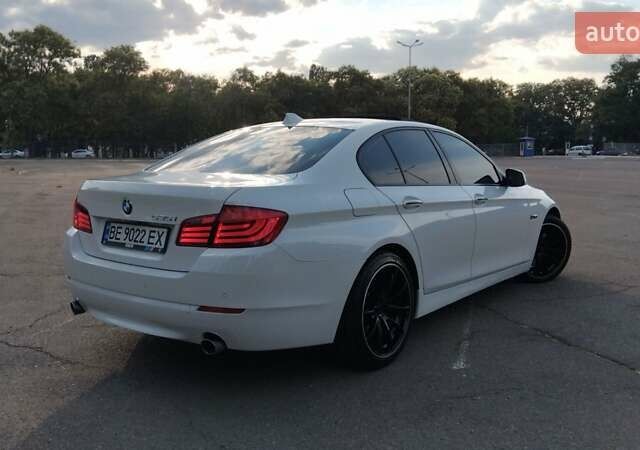 Белый БМВ 5 Серия, объемом двигателя 3 л и пробегом 290 тыс. км за 17500 $, фото 6 на Automoto.ua
