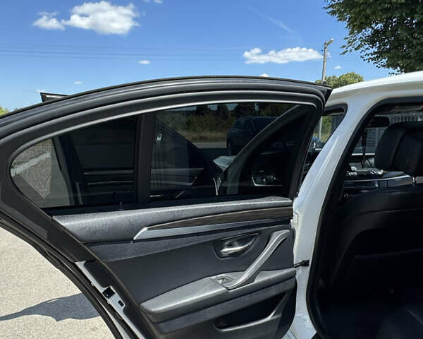 Білий БМВ 5 Серія, об'ємом двигуна 2 л та пробігом 310 тис. км за 20000 $, фото 17 на Automoto.ua