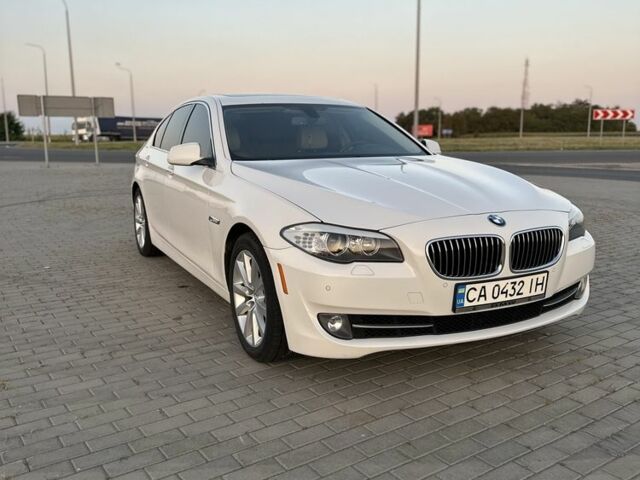 Белый БМВ 5 Серия, объемом двигателя 2 л и пробегом 235 тыс. км за 12700 $, фото 1 на Automoto.ua