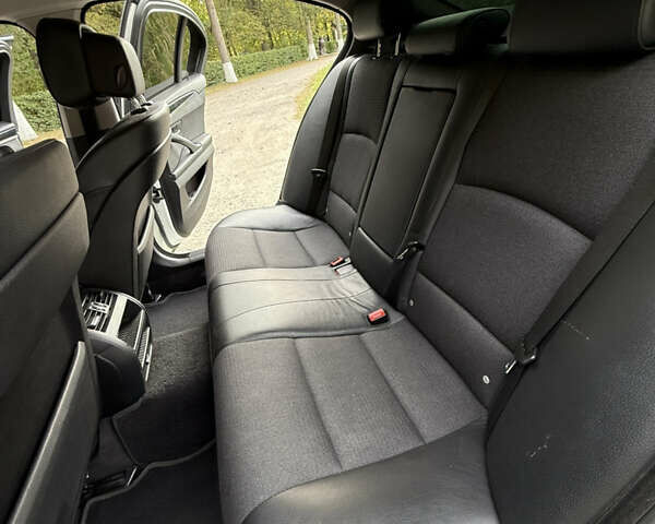 Білий БМВ 5 Серія, об'ємом двигуна 2 л та пробігом 196 тис. км за 14150 $, фото 12 на Automoto.ua