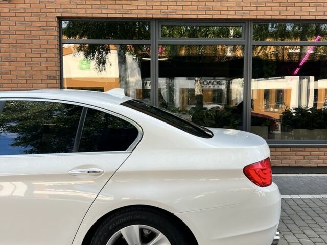 Білий БМВ 5 Серія, об'ємом двигуна 2 л та пробігом 213 тис. км за 11500 $, фото 4 на Automoto.ua