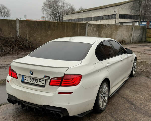 Белый БМВ 5 Серия, объемом двигателя 2 л и пробегом 240 тыс. км за 16700 $, фото 1 на Automoto.ua