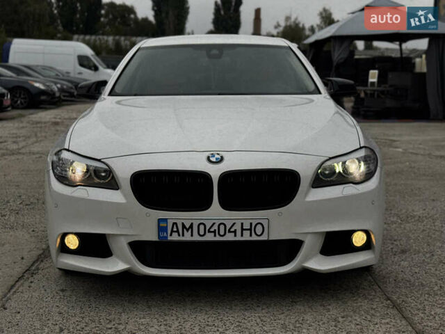 Белый БМВ 5 Серия, объемом двигателя 3 л и пробегом 292 тыс. км за 17900 $, фото 4 на Automoto.ua