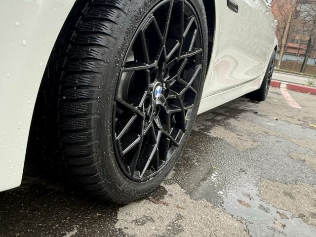 Белый БМВ 5 Серия, объемом двигателя 2 л и пробегом 230 тыс. км за 12500 $, фото 7 на Automoto.ua