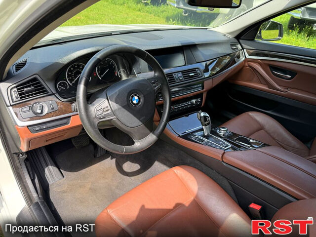 Білий БМВ 5 Серія, об'ємом двигуна 3 л та пробігом 231 тис. км за 11300 $, фото 4 на Automoto.ua