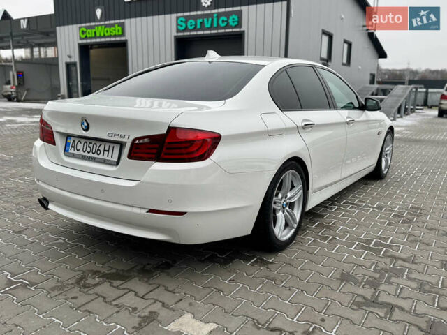 Белый БМВ 5 Серия, объемом двигателя 2 л и пробегом 205 тыс. км за 11400 $, фото 39 на Automoto.ua