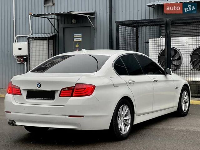 Білий БМВ 5 Серія, об'ємом двигуна 2 л та пробігом 183 тис. км за 13499 $, фото 11 на Automoto.ua