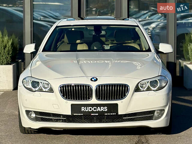 Білий БМВ 5 Серія, об'ємом двигуна 2 л та пробігом 257 тис. км за 12900 $, фото 1 на Automoto.ua