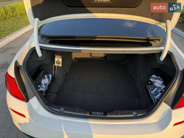 Білий БМВ 5 Серія, об'ємом двигуна 3 л та пробігом 212 тис. км за 13900 $, фото 23 на Automoto.ua