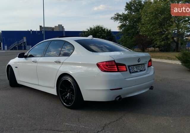 Белый БМВ 5 Серия, объемом двигателя 3 л и пробегом 290 тыс. км за 17500 $, фото 5 на Automoto.ua