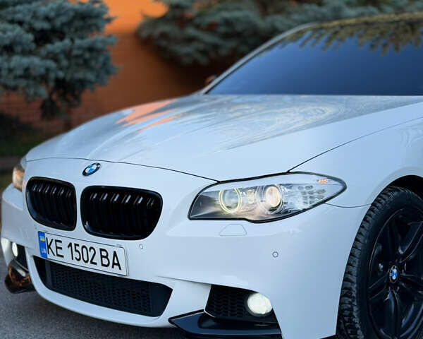 Белый БМВ 5 Серия, объемом двигателя 2.98 л и пробегом 240 тыс. км за 16500 $, фото 5 на Automoto.ua