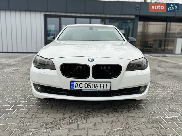 Белый БМВ 5 Серия, объемом двигателя 2 л и пробегом 205 тыс. км за 11400 $, фото 8 на Automoto.ua