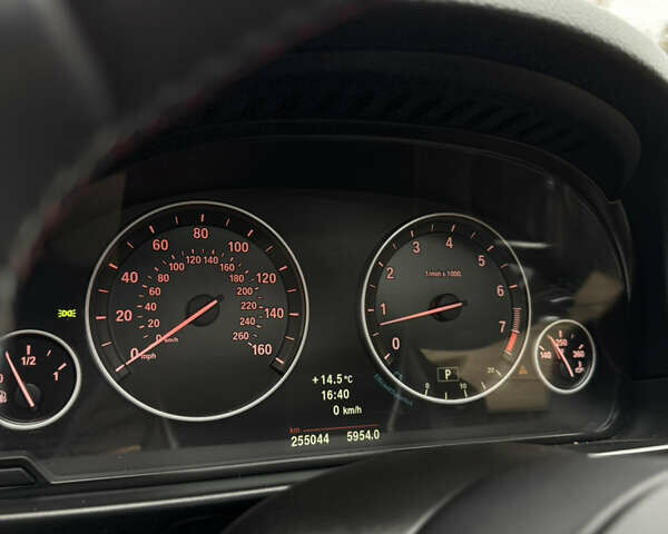 Белый БМВ 5 Серия, объемом двигателя 2.98 л и пробегом 255 тыс. км за 11800 $, фото 46 на Automoto.ua