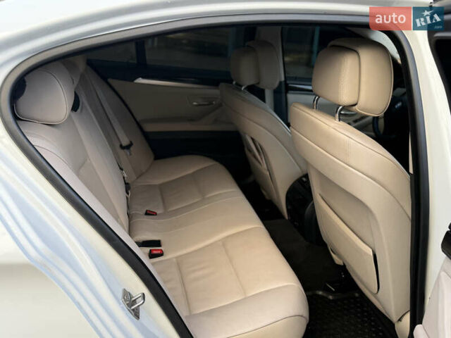 Белый БМВ 5 Серия, объемом двигателя 2 л и пробегом 182 тыс. км за 13499 $, фото 4 на Automoto.ua