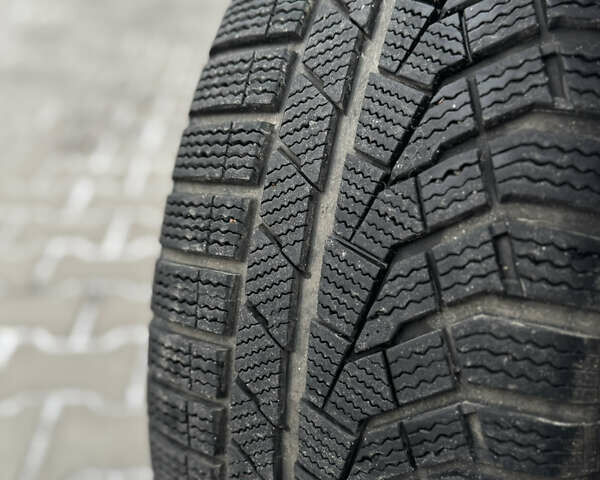 Белый БМВ 5 Серия, объемом двигателя 2 л и пробегом 205 тыс. км за 11400 $, фото 121 на Automoto.ua