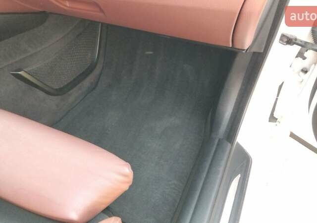 Белый БМВ 5 Серия, объемом двигателя 3 л и пробегом 290 тыс. км за 17500 $, фото 15 на Automoto.ua