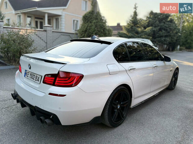 Белый БМВ 5 Серия, объемом двигателя 2.98 л и пробегом 240 тыс. км за 16500 $, фото 10 на Automoto.ua