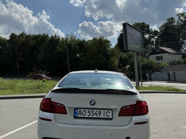 Белый БМВ 5 Серия, объемом двигателя 3 л и пробегом 220 тыс. км за 14999 $, фото 2 на Automoto.ua