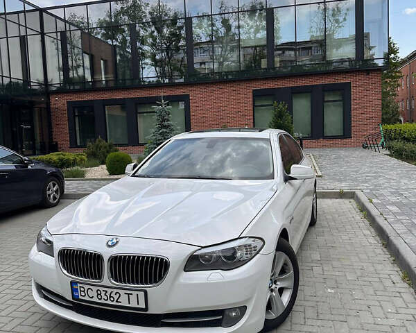 Білий БМВ 5 Серія, об'ємом двигуна 2 л та пробігом 235 тис. км за 15700 $, фото 3 на Automoto.ua