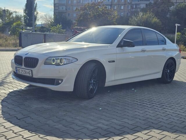 БМВ 5 Серия 2012 в Кривом Роге на Automoto.ua Белый БМВ 5 Серия, объемом двигателя 2 л и пробегом 180 тыс. км за 13500 $, фото 7 на Automoto.ua