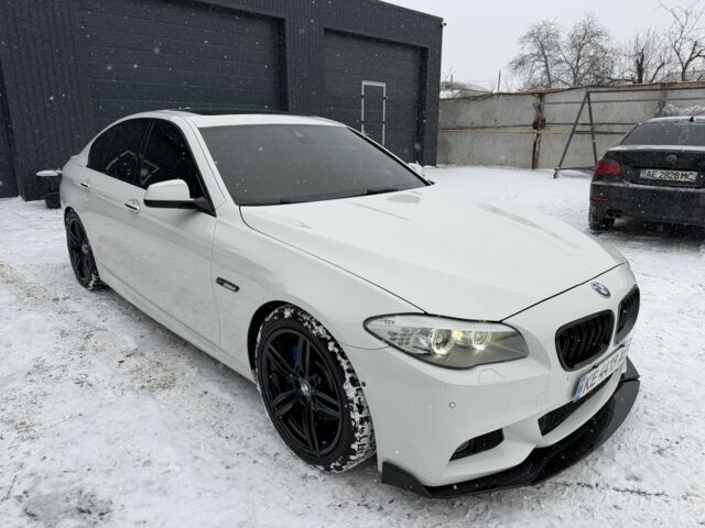 Белый БМВ 5 Серия, объемом двигателя 3 л и пробегом 218 тыс. км за 14500 $, фото 4 на Automoto.ua