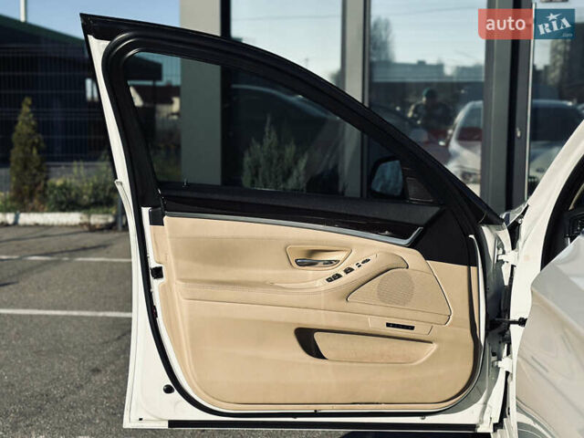 Білий БМВ 5 Серія, об'ємом двигуна 2 л та пробігом 257 тис. км за 12900 $, фото 20 на Automoto.ua