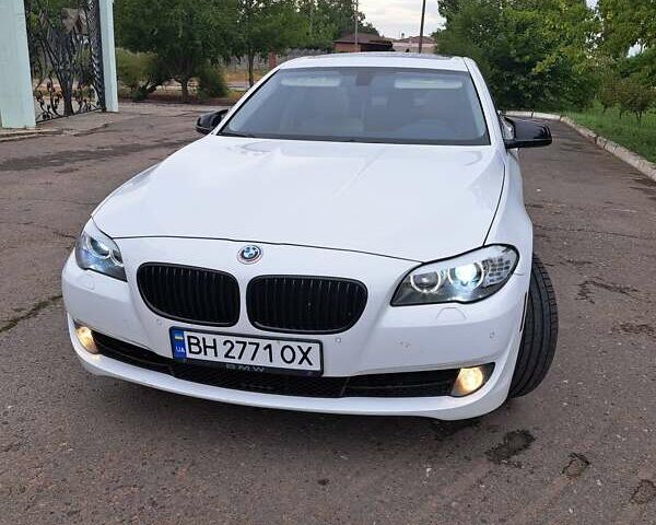 Білий БМВ 5 Серія, об'ємом двигуна 2 л та пробігом 120 тис. км за 14500 $, фото 4 на Automoto.ua